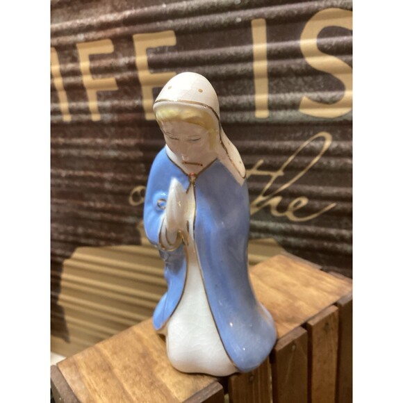 Sanmyro Vintage Mary Nativity Figure Christmas Decor Painted Porcelain 4" Japan - Picture 4 of 10